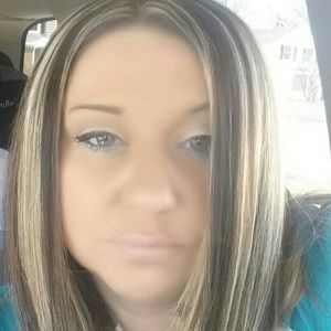 Meet your Posher, Carrie a